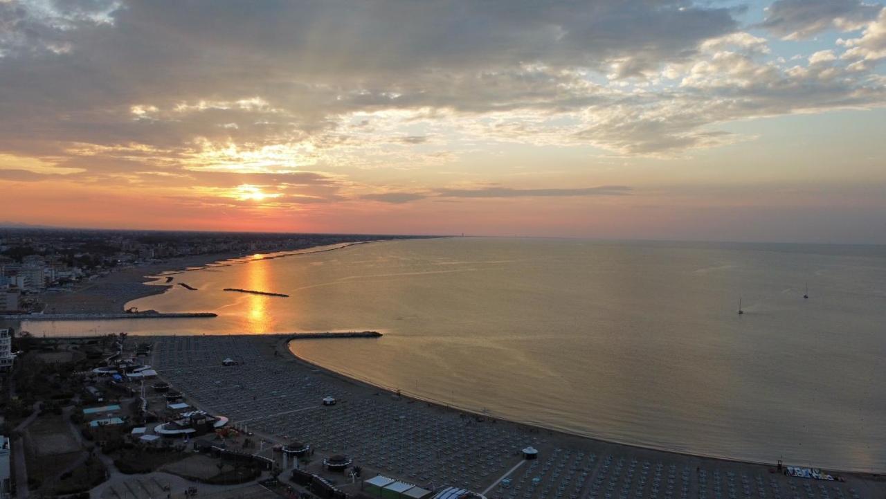 Hotel St Gregory Park Rimini Esterno foto